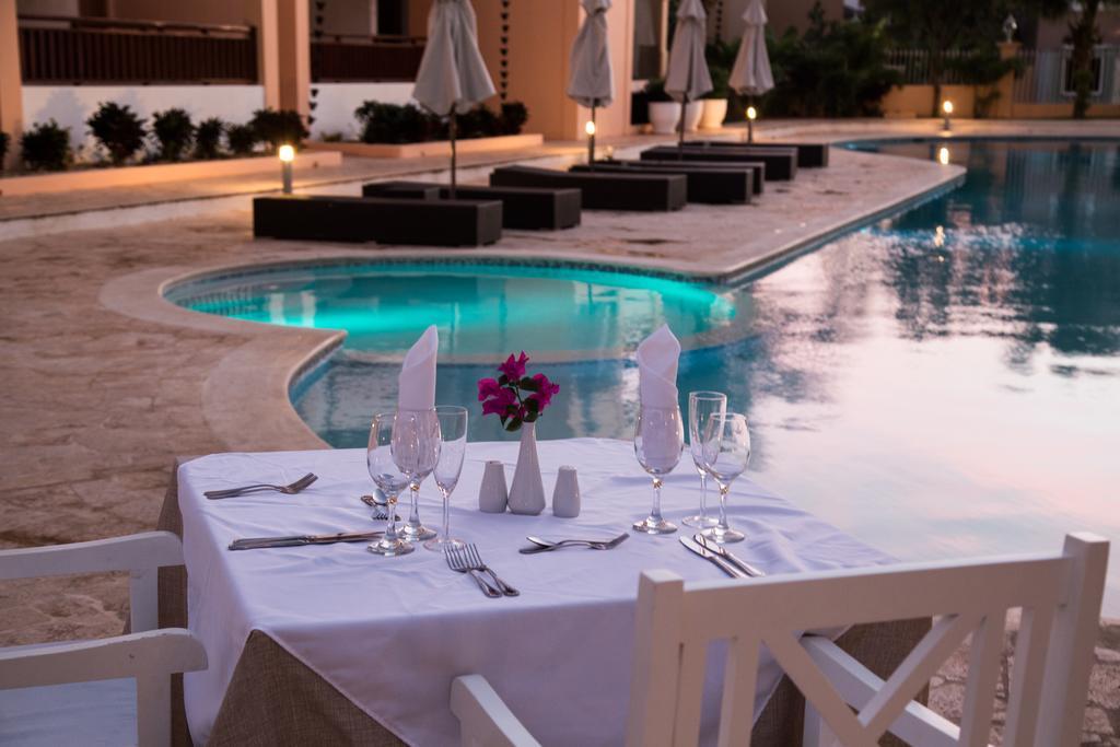 Los Flamencos Aparthotel Beach Club 巴亚希贝 外观 照片