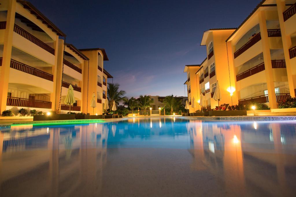 Los Flamencos Aparthotel Beach Club 巴亚希贝 外观 照片